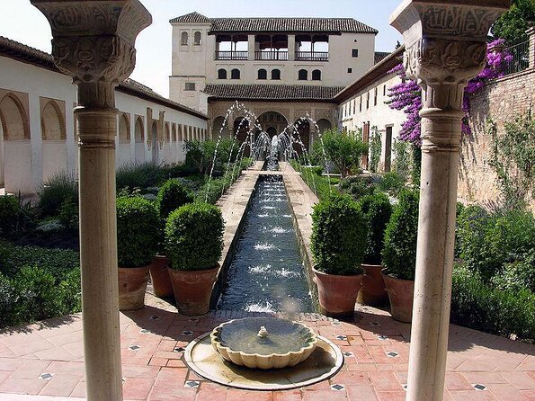3 Hours Private Guided Tour in Spain with skip the line access - Key highlights you’ll actually feel during the tour