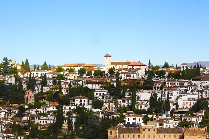 Albayzin and Sacromonte Guided Walking Tour in Granada - Albayzín and Sacromonte in one walk: why this combo works