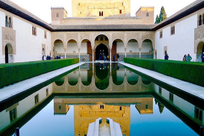 Alhambra and Nasrid Palaces: Skip-the-line Ticket and Local Guide - Why this Alhambra tour is worth your time