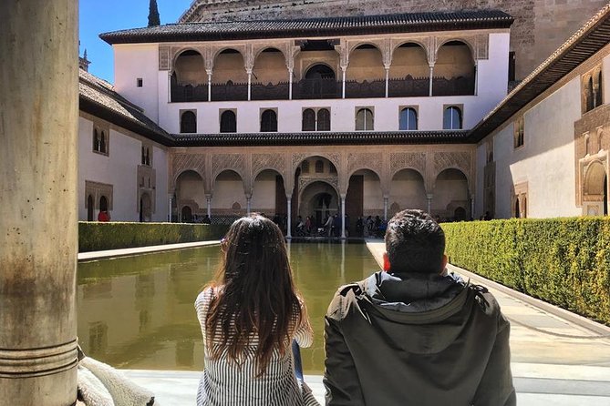 Alhambra &Charles Palace Guided Tour with Optional Nasrid Palaces - Your guided walking route: what happens at each stop