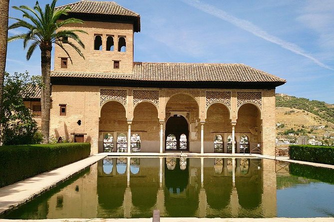 Alhambra &Charles Palace Guided Tour with Optional Nasrid Palaces - Charles V and the Tile-to-Imperial story you will notice after the guide talks