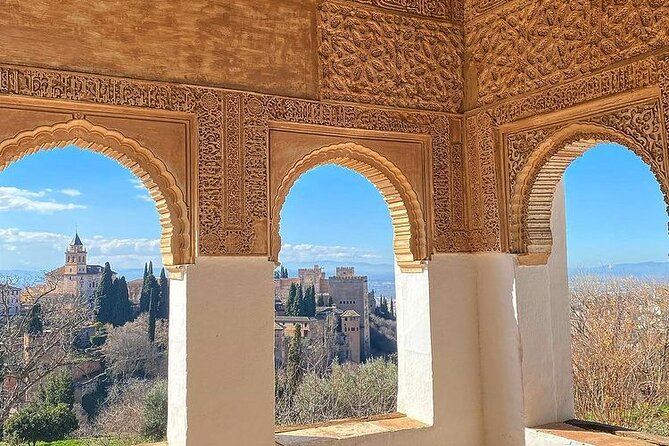 Alhambra Experience – Explore Nasrid Palaces & Generalife Gardens - Timing and hours: make your plan fit the site