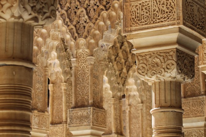 Alhambra&Generalife, Albaicín & Sacromonte Private Tour - Free Access Areas Inside the Alhambra: Extra Time to Look Around