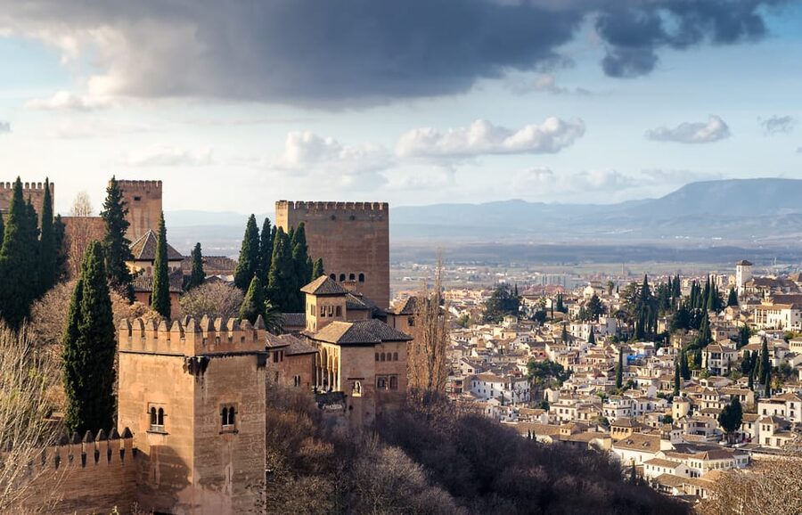 Alhambra & Nasrid Palace: Private Tour with Tickets - Palace of Charles V and the Bath of the Mosque: a style contrast worth your time