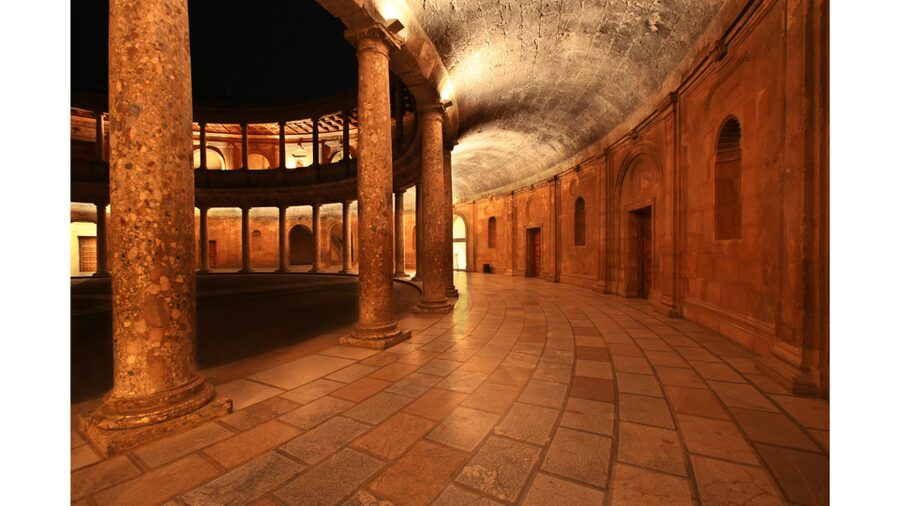 Alhambra: Nasrid Palaces Guided Night Tour without tickets - Nasrid Palaces at Night: Where the Details Become Legible