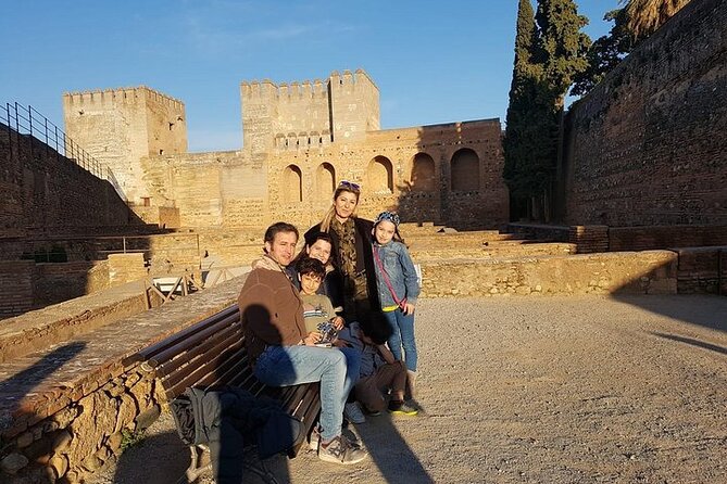 Alhambra : Private Tour for Families - What to do before you go: booking early and packing smart