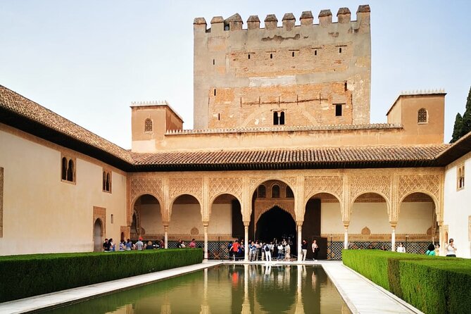 Alhambra Private Tour with Tickets to the Nasrid Palaces - Key highlights you can count on