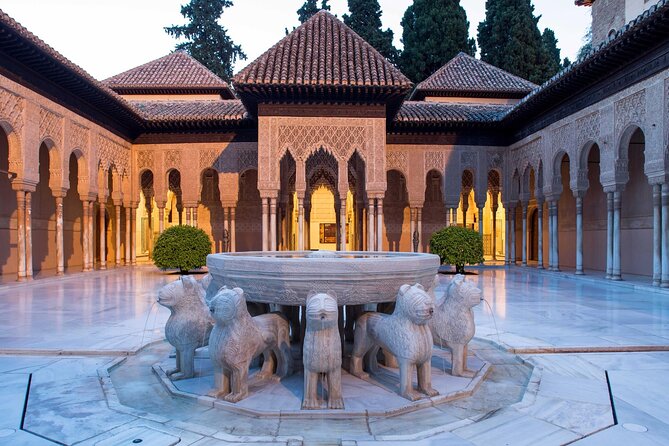 Alhambra Private Tour with Tickets to the Nasrid Palaces - Skip-the-queues: what you gain (and what you still need to do)