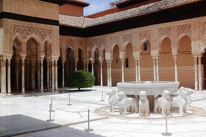 Alhambra private walking tour - A 2.5-hour Alhambra tour that hits the landmarks, not the hassle