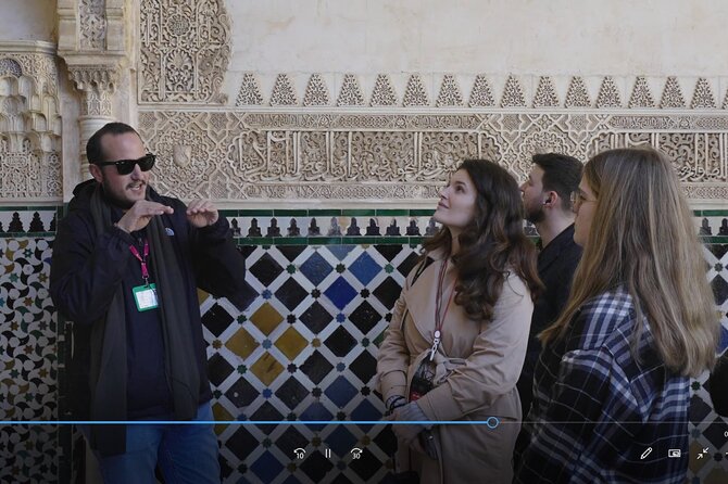 Alhambra: Small Group Tour with Local Guide & Admission - The Big Picture, in 3 Hours