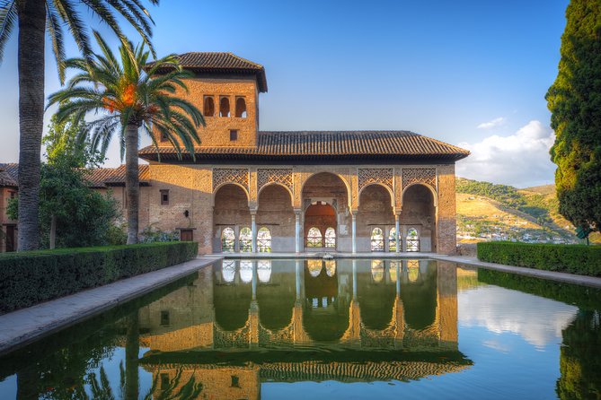 Alhambra Ticket and Guided Tour with Nasrid Palaces - Skip-the-line admission: you buy time, not just convenience
