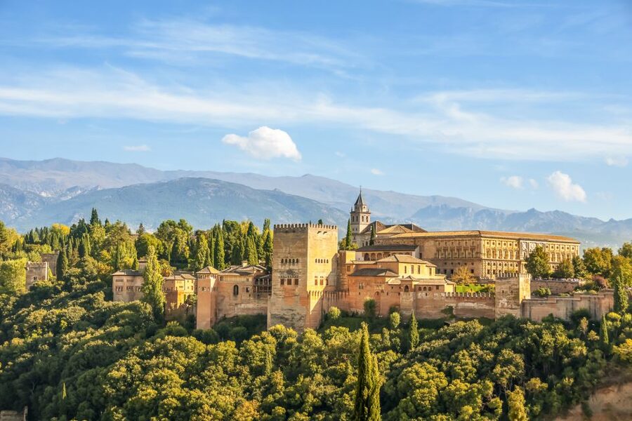 Alhambra: Tour Leyendas de la Alhambra - What to Bring and How to Prepare for a Night Walk