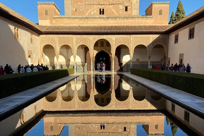 Alhambra Tour & ticket: Nasrid Palaces, Alcazaba & Generalife - Guide matters, and the names you may meet