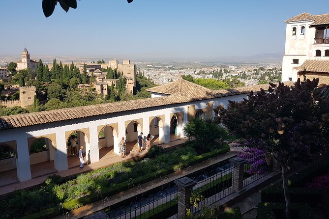 Alhambra Unique Experience: Private visit with official guide - Pacing, walking, and how to make the 3 hours feel comfortable