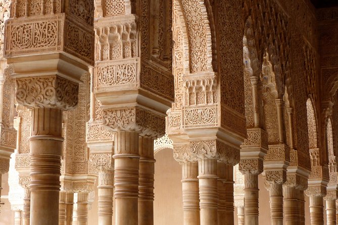 Alhambra Visit with Private Official Guide in Granada - Practical tips that will help you get the most out of the 3 hours