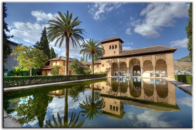 Alhambra Visit with Private Official Guide in Granada - Stop by stop: how the highlights are paced inside the complex