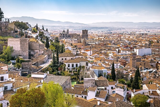 Alhambra with Nazaries Palaces Private Tour - Price of $168.09 per person: is this good value?