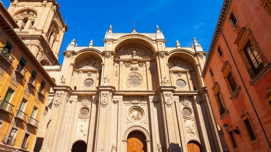 Best of Granada: Private Walking Tour with a Local - Key things I’d plan around