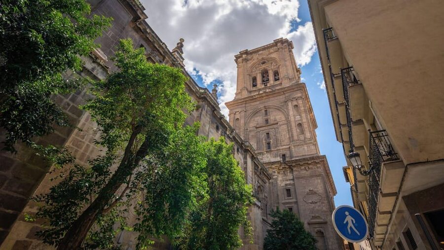 Best of Granada: Private Walking Tour with a Local - Price and value at about $30 per person