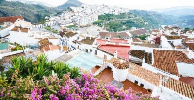Day Tour to Frigiliana & Nerja from Granada