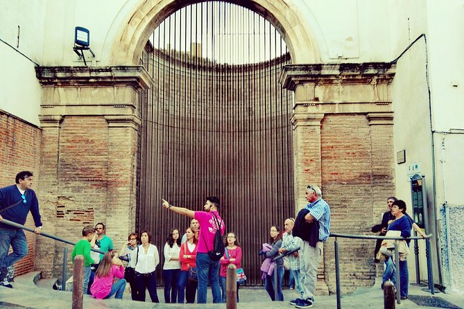 Discover Jaen - Refugio Antiaéreo: history you can feel, Spanish Civil War shelter