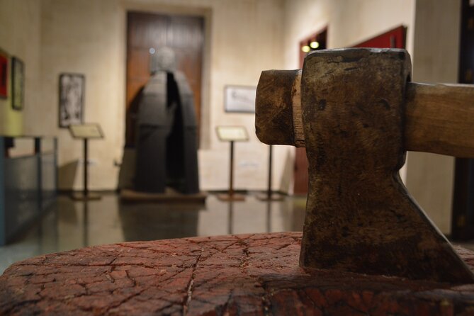 Exhibition Inquisition Instruments of Torture in Granada - Palacio de los Olvidados: the setting you walk into