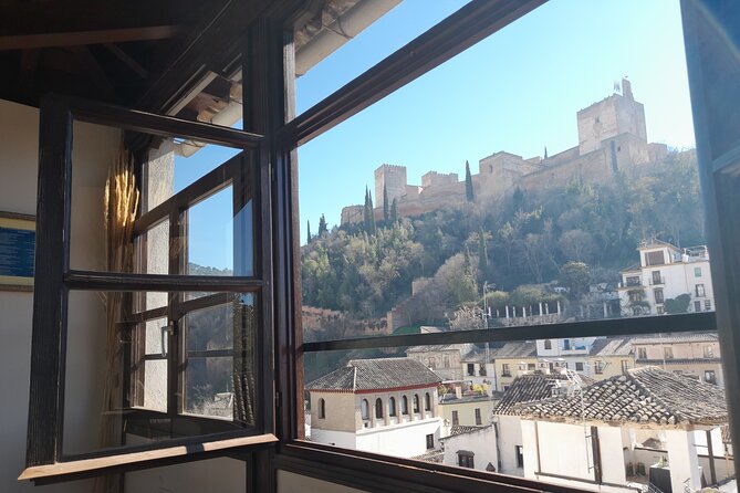 Exhibition Inquisition Instruments of Torture in Granada - Location in the Albaicín: where you fit this stop