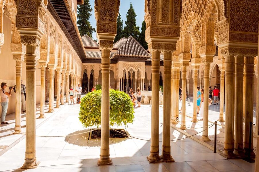 Fast-Track Alhambra & Nasrid Palaces Guided Tour - Stop 5: Palace of Charles V, Included Entrance in the Same Complex
