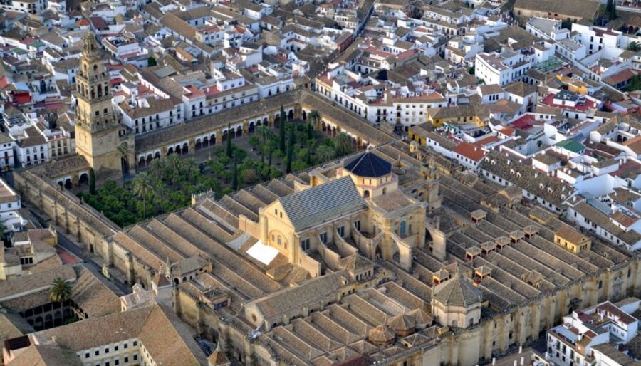 From Granada: Córdoba Day Trip with Mezquita Guided Tour - Meeting Point at Plaza de las Descalzas: How to Avoid Stress