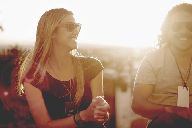 Golden Hour in Granada: Sunset Walking Tour with Play Granada - Meet at Carrera del Darro, then get oriented fast