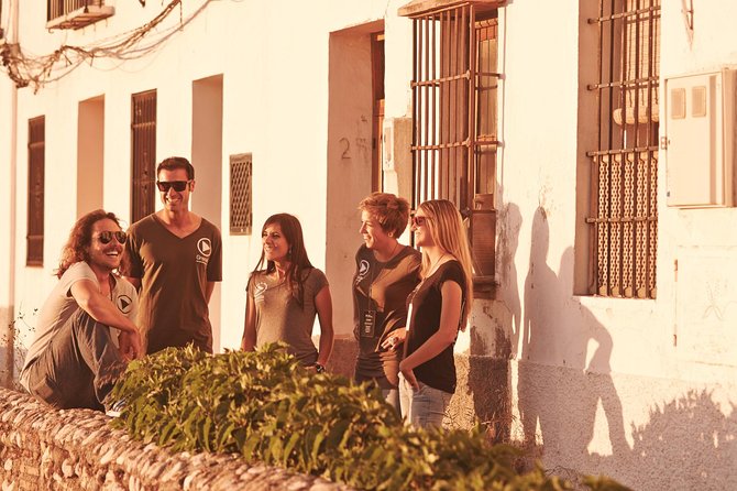 Golden Hour in Granada: Sunset Walking Tour with Play Granada - Sacromonte: cave houses and a different side of Granada