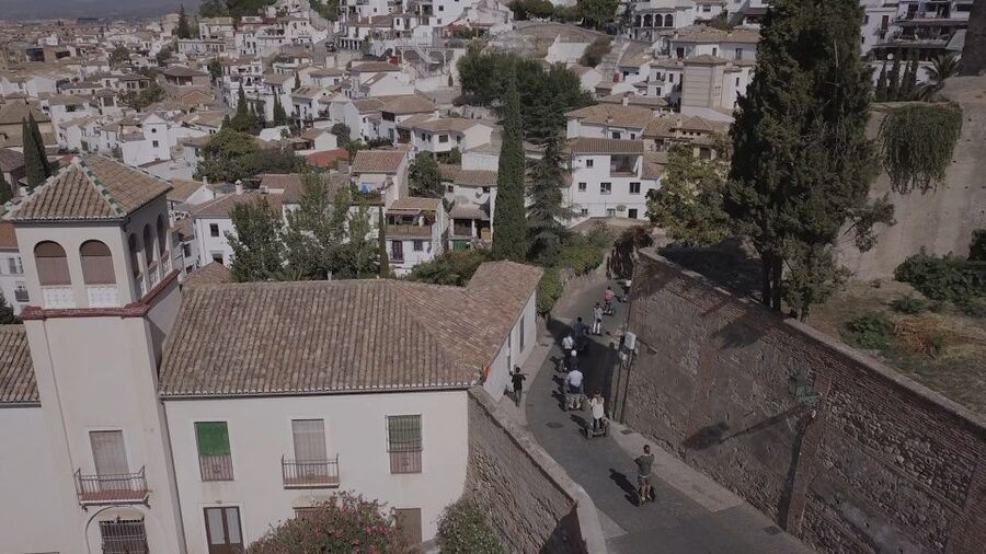 Granada: 1-Hour Panoramic Segway Tour - Finding Bar La Trastienda, Your Start Line in Granada