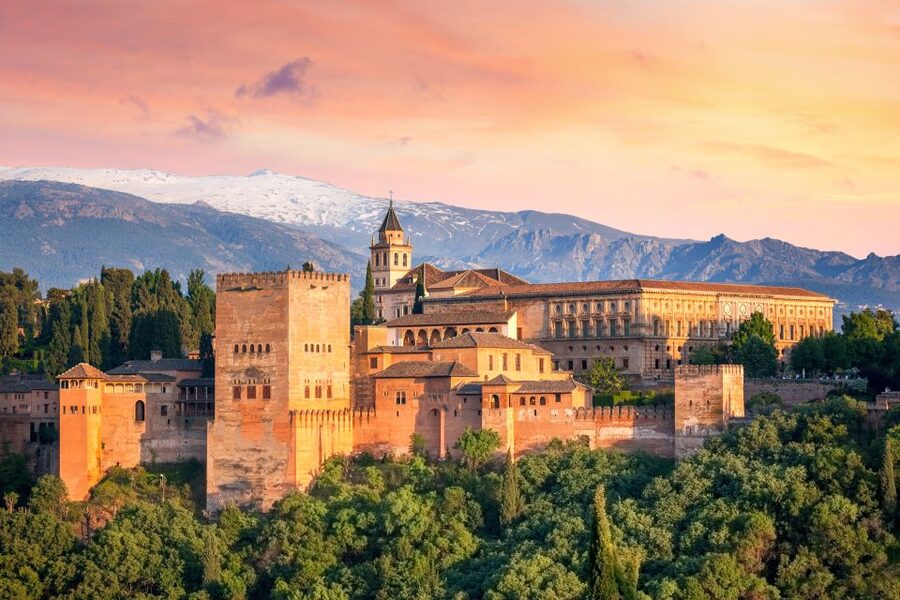 Granada: 3-Hour Alhambra and Generalife Gardens Guided Tour - Alhambra Palace: what you will understand, not just what you will see
