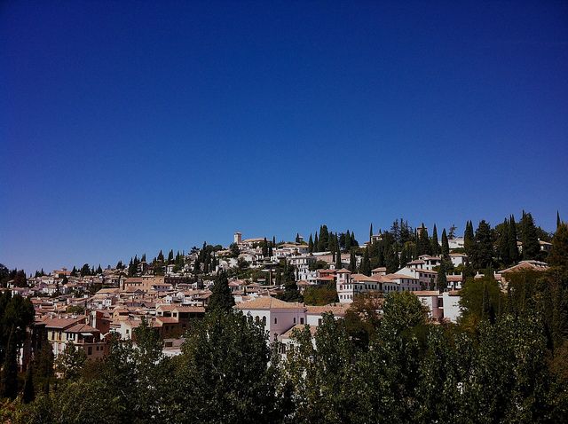 Granada Albaicín: 2.5-Hour Tapas & Drinks Walking Tour - Price and value: is $112 a fair deal for 2.5 hours?