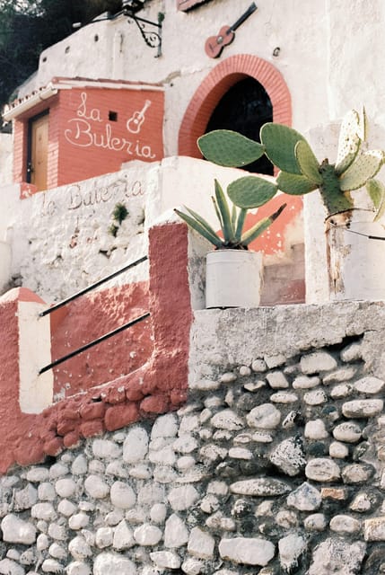 Granada: Albaicín and Sacromonte Sunset Tour & Flamenco Show - Key highlights you will actually feel during this 3-hour sunset tour
