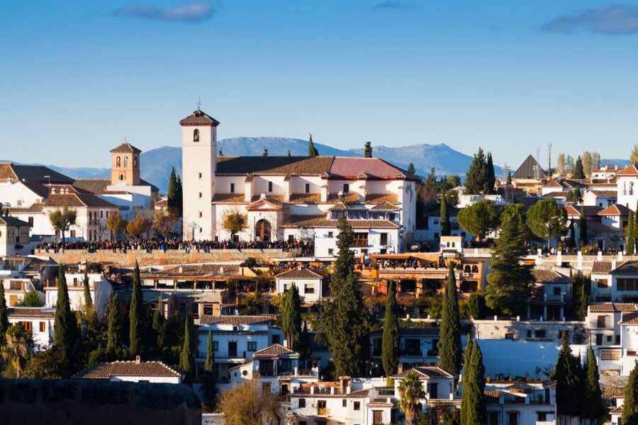 Granada: Albaicín and Sacromonte Walking Tour - Key things to know before you go