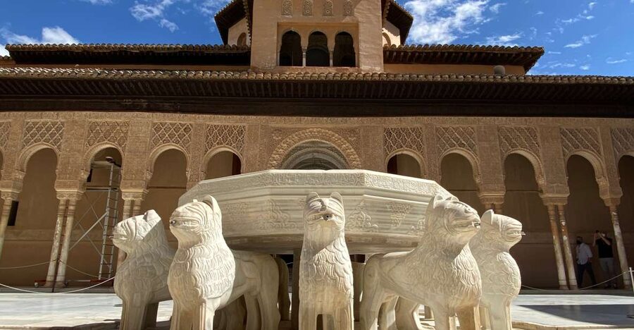 Granada: Alhambra, Alcazaba, and Generalife Private Tour - Key things that make this private Alhambra tour special