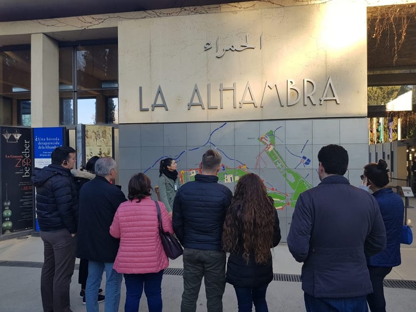 Granada: Alhambra and Albaicín Small Group Tour - Alcazaba fortress: 30 minutes that explain the walls you see everywhere