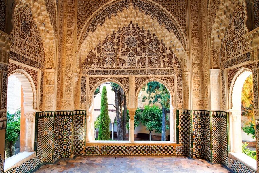 Granada: Alhambra and Nasrid Palaces Private Tour - The practical stuff you should know before your morning
