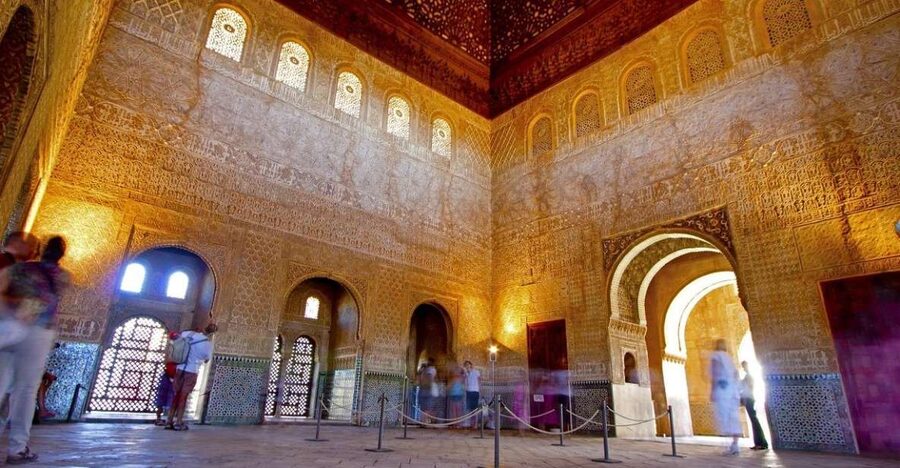 Granada: Alhambra and Nasrid Palaces Private Tour - Should you book: my decision guide
