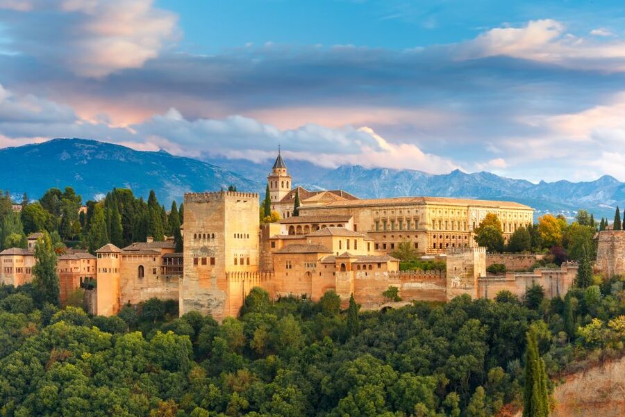 Granada: Alhambra and Nasrid Palaces Small Guided Tour - What you should pack so the 3 hours stay enjoyable
