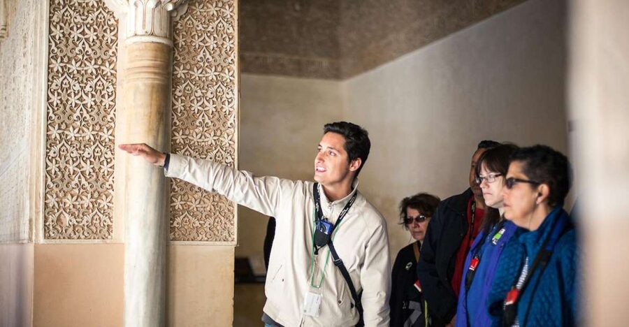 Granada: Alhambra and Nasrid Palaces Small Guided Tour - Court of the Lions: the photo spot, plus what most people miss