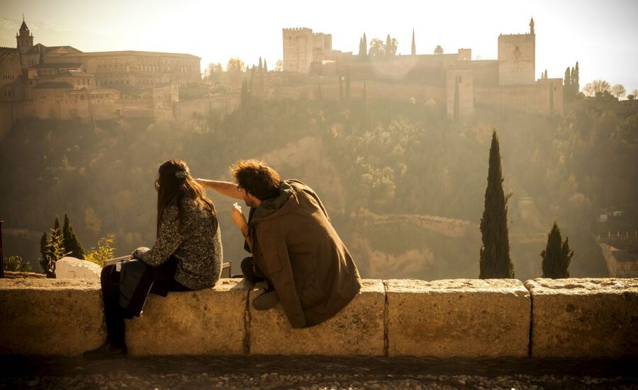 Granada: Alhambra, Cathedral, Royal Chapel and Albayzin tour - Granada Cathedral and the Royal Chapel: Renaissance architecture plus royal tombs