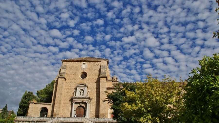 Granada: Alhambra, Cathedral & Royal Chapel Tour w/ Tickets - Tickets and pricing: where the value really comes from