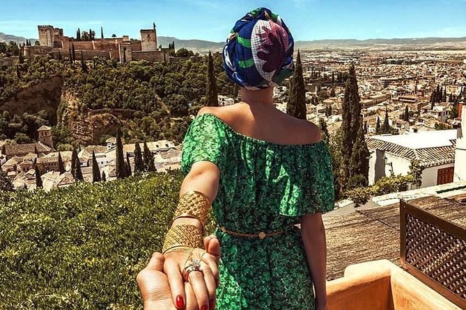 Granada: Alhambra Comlex + Nasrid Palaces + Alcazaba Guided Tour - Charles V Stop: A Quick Pivot Without Full Entry
