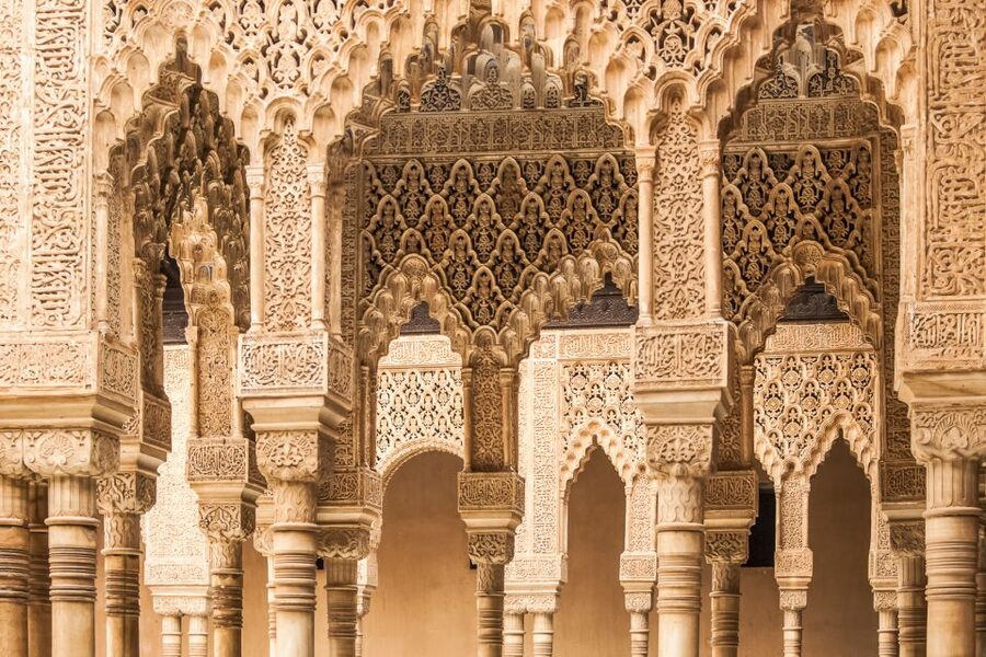 Granada: Alhambra Fast-Track Guided Tour - The Generalife Gardens stop: water sounds and palace gardens