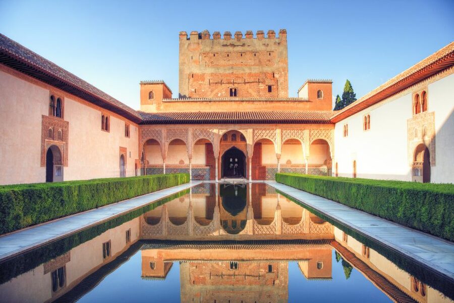 Granada: Alhambra Full Complex & Andalusi Monuments Tickets - Meeting points and how to handle a self-paced itinerary