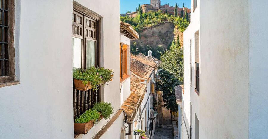 Granada: Alhambra Full Complex & Andalusi Monuments Tickets - Your day’s shape: a fixed Alhambra day, plus flexible Albaicín