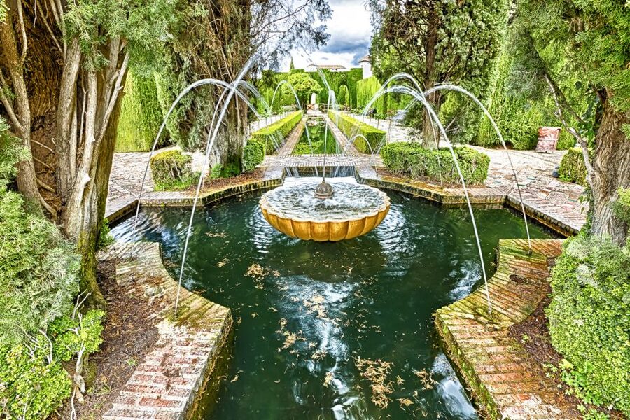 Granada: Alhambra Guided Tour and Arabian Bath and Massage - Morning pickup, timing, and where you meet