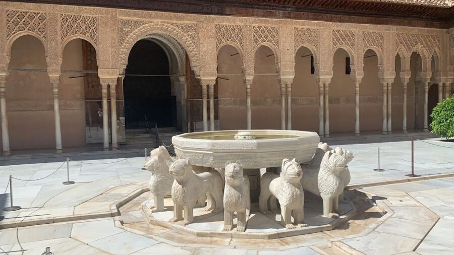 Granada: Alhambra Guided Tour w/ Nasrid Palaces & City Pass - Who This Tour Best Fits